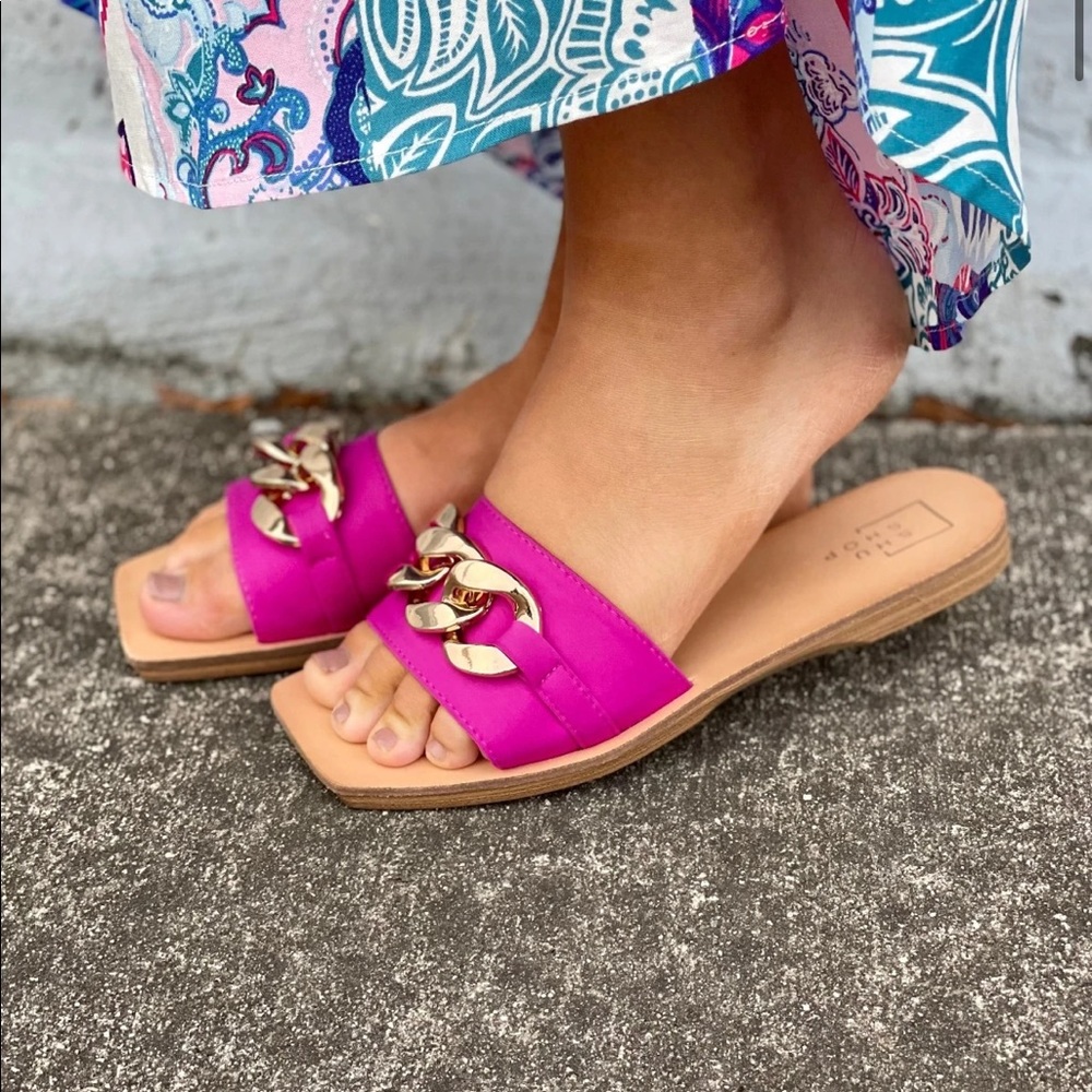 SHU SHOP DILIA SANDAL IN FUCHSIA